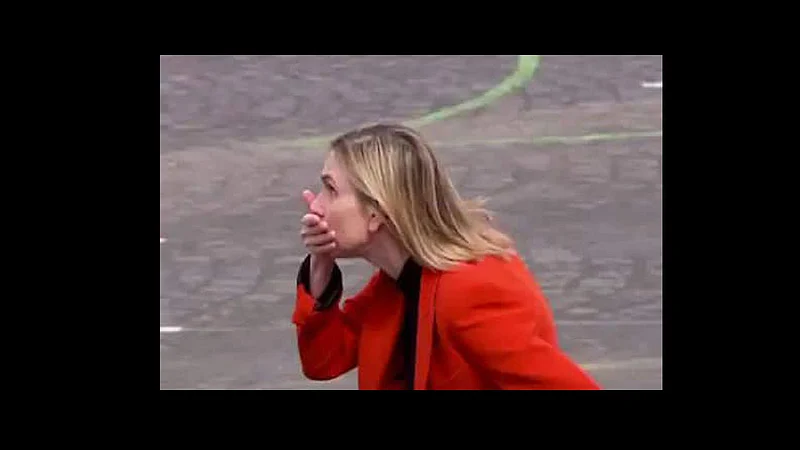 french minister panic after she forgets mask video viral