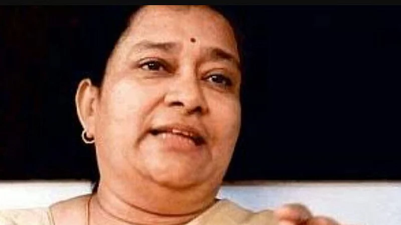 Akola News: Dr. Ashatai Mirge elected to Maharashtra Lending Law Reform Committee