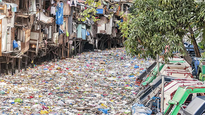 मुख्यमंत्र्यांचे निर्देश, मिठी नदी पात्रातील बाधित झोपडपट्टीधारकांचे त्वरित स्थलांतर करावे,
