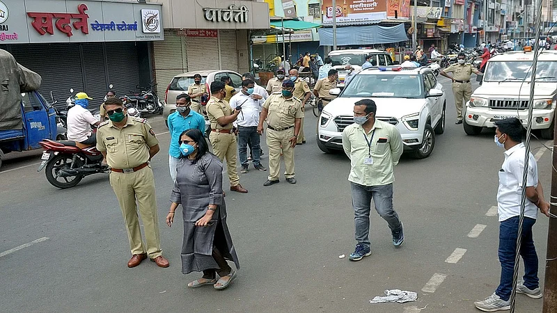 Sangli forced "shutter down"; rounds of traders' meetings
