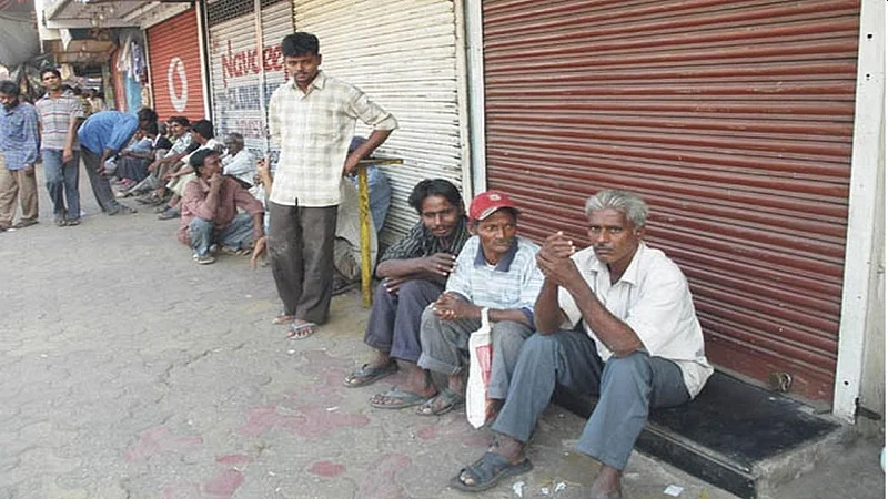 महामुंबईत साडे पाच लाख मजुरांची उपासमार