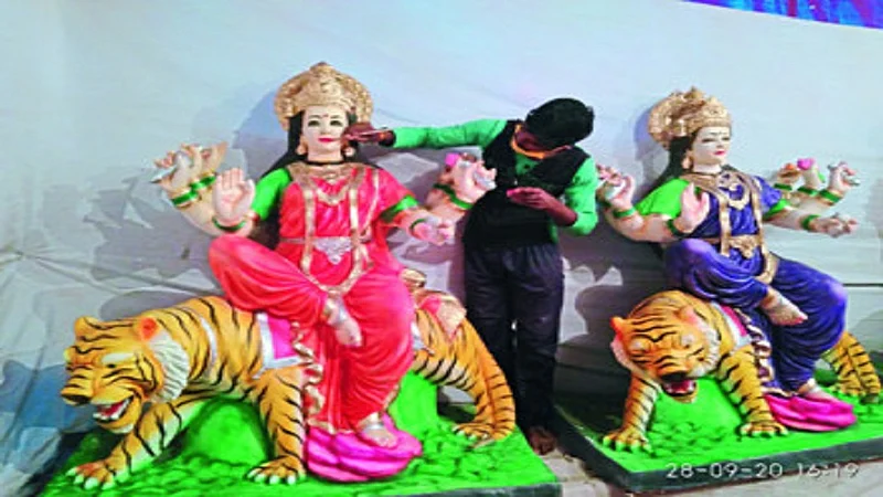 navratri murti 123.jpg