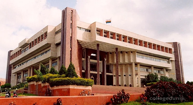 north maharashtra university