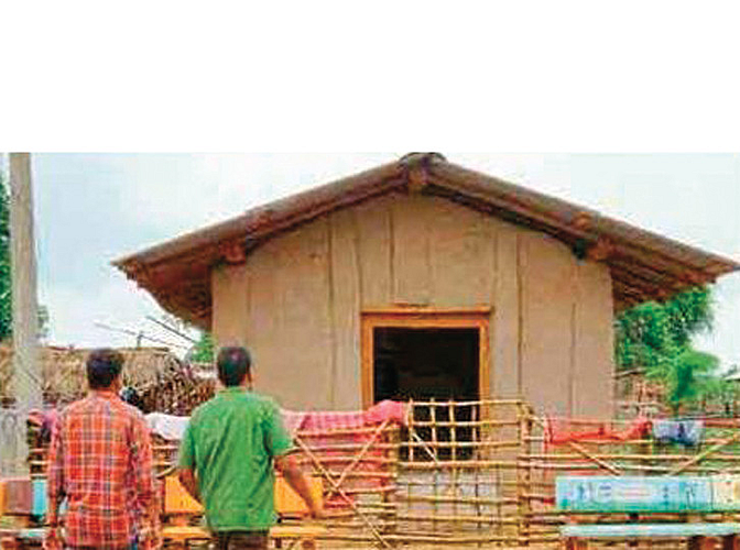 लोकसहभागातून सांस्कृतिक कार्यक्रमासाठी तयार केलेले गोटूल.
