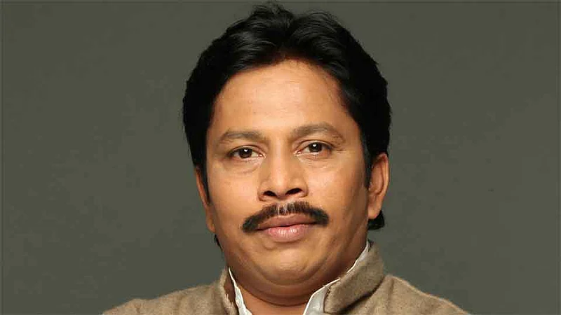 खासदारकी मिळवली; पण जनतेच्या प्रश्नांचे काय?