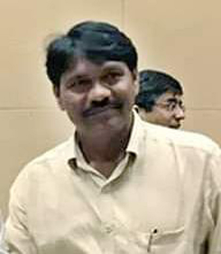 मनोहर पाऊणकर