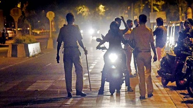 police at night 1.jpg