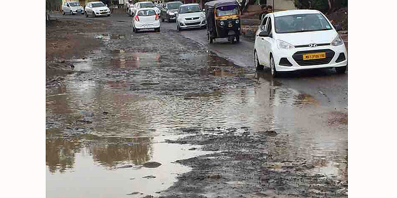 pothholes-in-pune