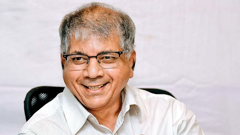 prakash ambedkar support maratha aarakshan udayan raje bhosale