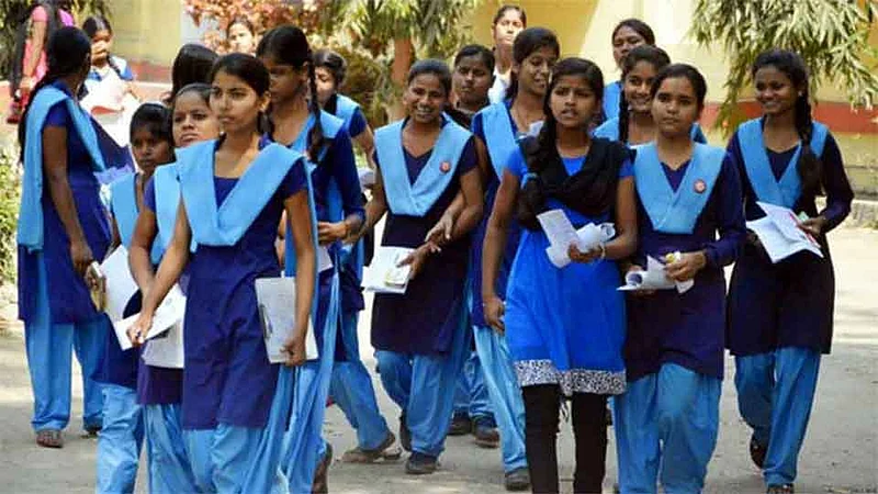 State Teacher Committee Against Government Decision Of Closing Schools