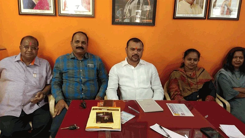 shivsena leader rupesh raul challenge for sanju parab
