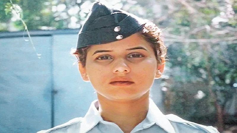Serve for country by doing social works said shivali deshpande