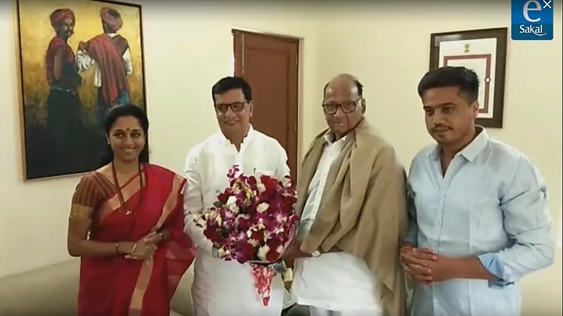 congress leader balasaheb thorat meets ncp supremo sharad pawar at baramati