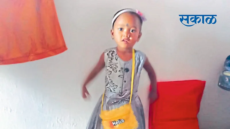 man murder his 2 years old daughter in takalghat of nagpur crime news