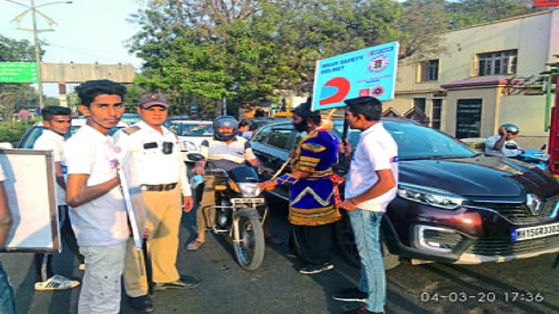 yamraj at signal.jpg