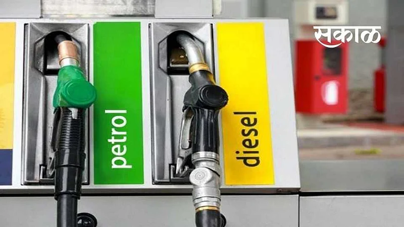 Akola Corona News Petrol pumps in Lockdown open till 3 pm, drug stores in regular time