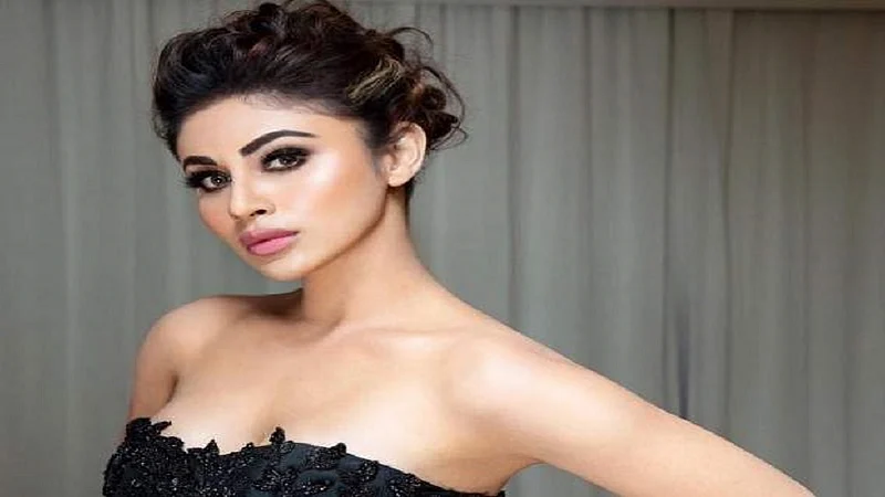 mouni roy
