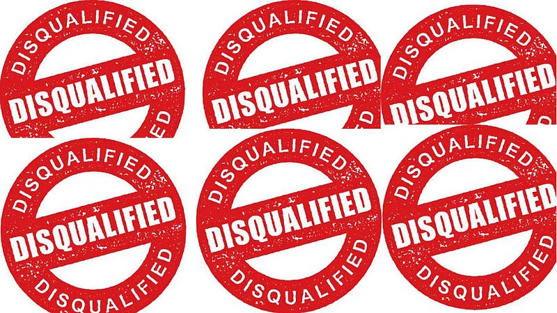 Aaynode Hivale Kudache Sarpanch Disqualified Sindhudurg Marathi News