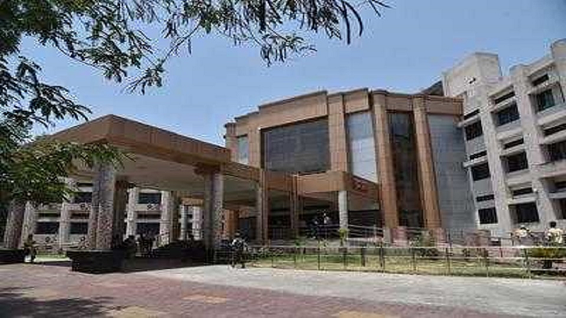 Cancer institute in Nagpur is not built even after 8 years