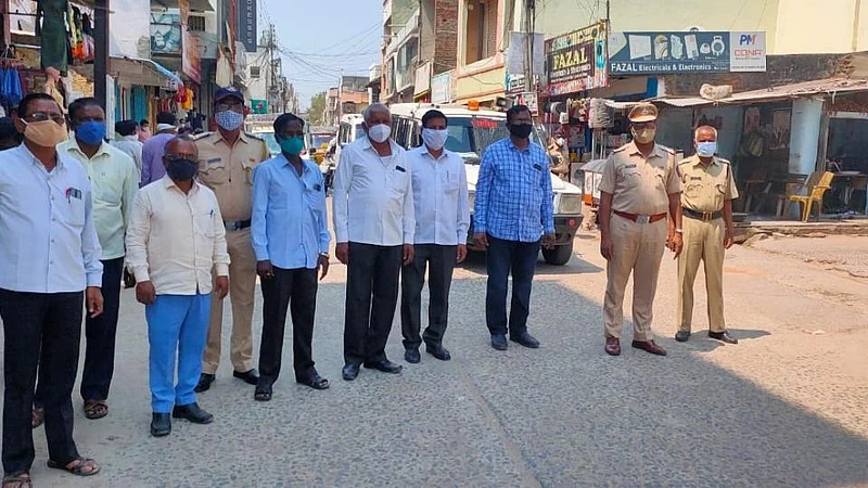 Administrative officials are working to prevent corona in the city of Dharmabad