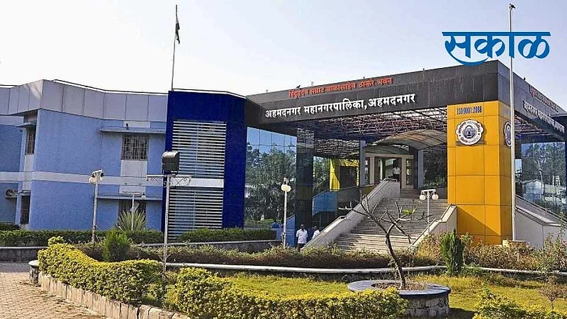 Eight streetlights will be demonstrated in Ahmednagar in the next two to three days}