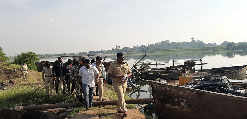 At Shirapur, 17 boats used for sand smuggling have been destroyed.jpg