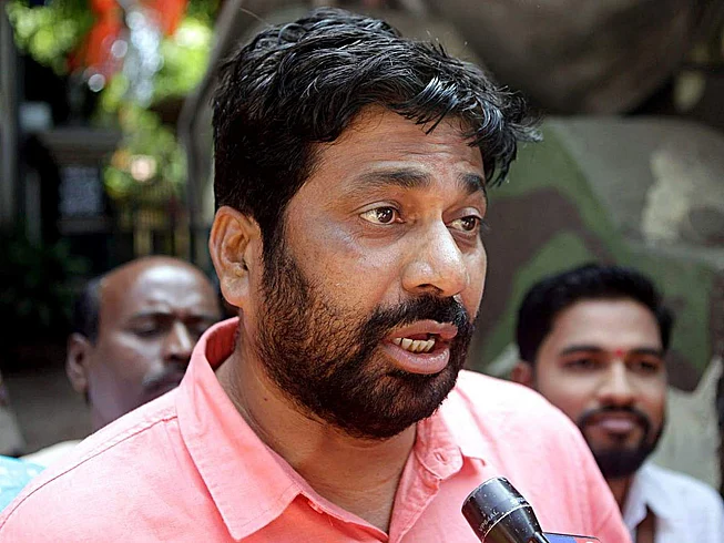 Bachhu Kadu.jpg