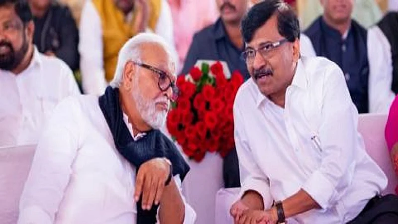 Chagan_Bhujbal_Sanjay_Raut.jpg