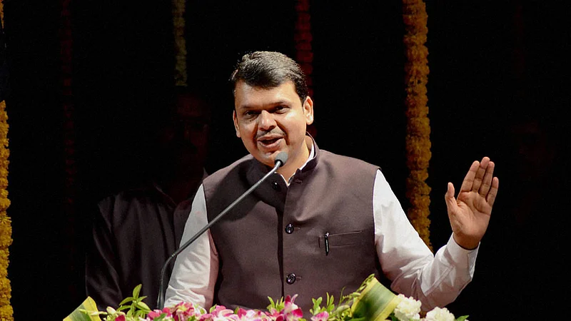 Vidhan Sabha 2019 : फडणवीस, विखेंचा अर्ज वैधच; आक्षेप फेटाळले