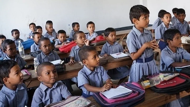 English schools have been closed in rural areas due to corona Nashik Marathi News
