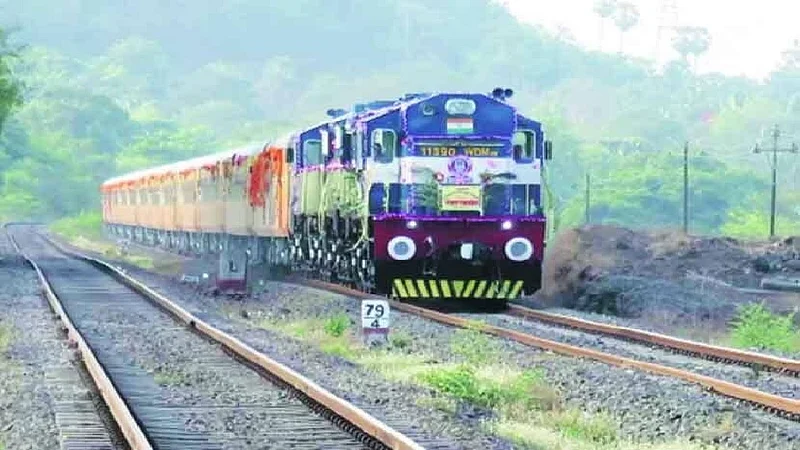 काय सांगता! गणेशोत्सवाच्या स्पेशल ट्रेनमध्ये केवळ 'इतके'च प्रवासी