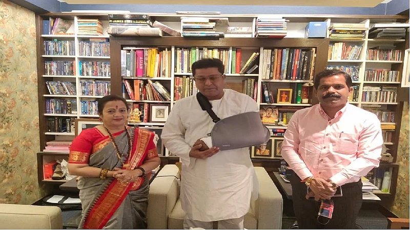 शनिवारी उद्धव ठाकरे- राज ठाकरे एकाच मंचावर, महापौरांनी दिलं कार्यक्रमाचं निमंत्रण