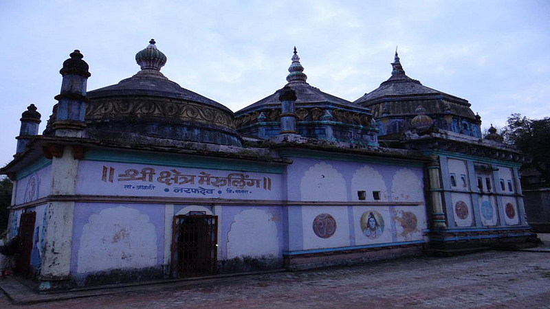 पांडवकालीन मेरुलिंग; मंदिराच्या गाभाऱ्यात उमटताे तुमचा प्रतिध्वनी