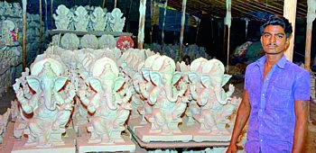 Anger of workers in the Rajyasthan state in Solapur