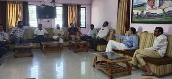 अखेर प्रदीर्घ चर्चेअंती पपई दराचा तिढा सुटला !