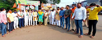 भाजपने केले कृषी विधेयकाचे दुधा अभिषेक करून केले स्वागत