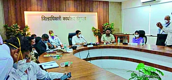केंद्रातील भाजप सरकार शेतकऱ्यांची अवहेलना करणारे