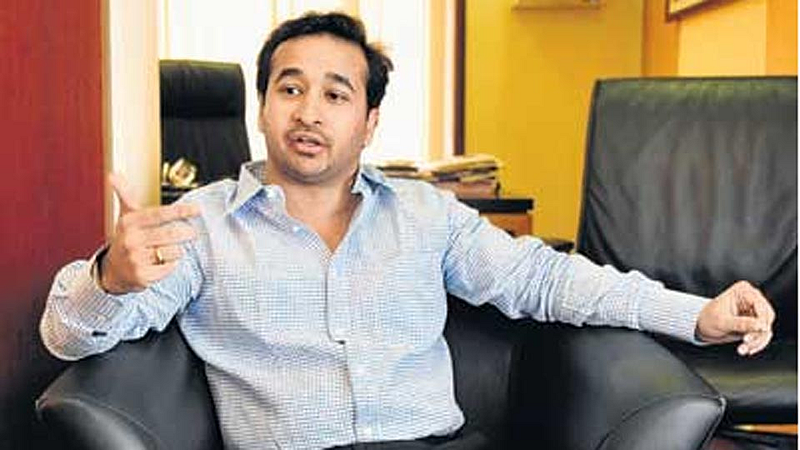 Nitesh rane challenges shivsena leaders in Sindhudurg to give up their official police security
