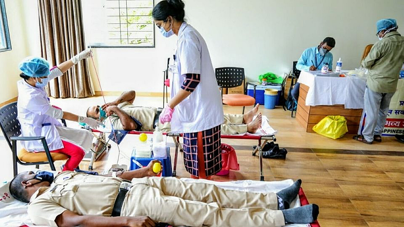Police_Blood_Donation