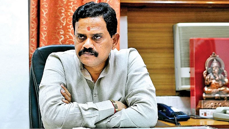 अपघाती मृत्यू झाल्यास सदोष मनुष्यवधाचा गुन्हा दाखल करू: राजन विचारे