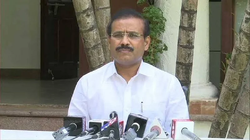 राज्यात इंग्लंडहून आलेल्या प्रवाशांचे विशेष सर्वेक्षण, आरोग्यमंत्र्यांची माहिती