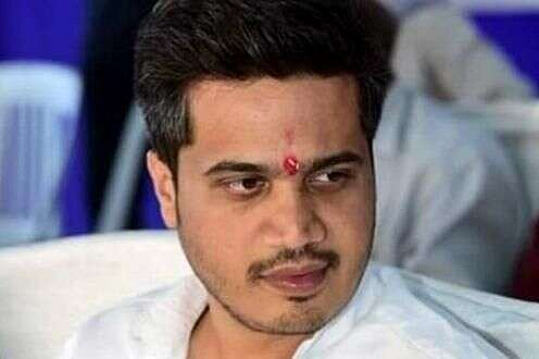 Rohit Pawar again a helping hand