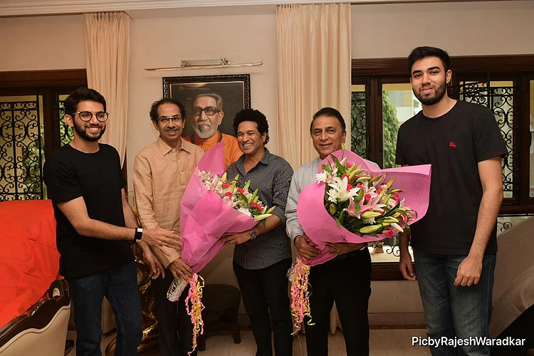 Sachin tendulkar and Sunil gavaskar meets CM Uddhav Thackeray at Matoshri