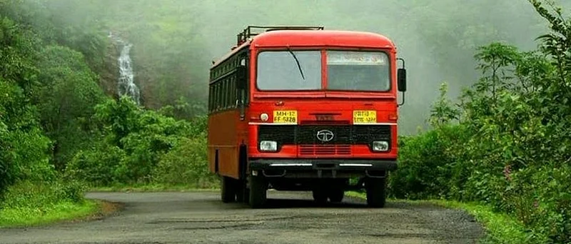weekend lockdown impact st bus facility konkan sindhudurg