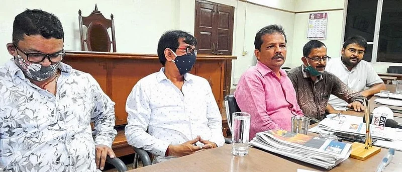 press conference sanju parab sawantwadi konkan sindhudurg