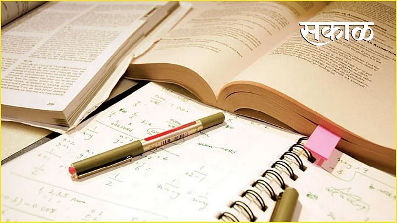 Career guidance to 10th and 12th students in Maharashtra