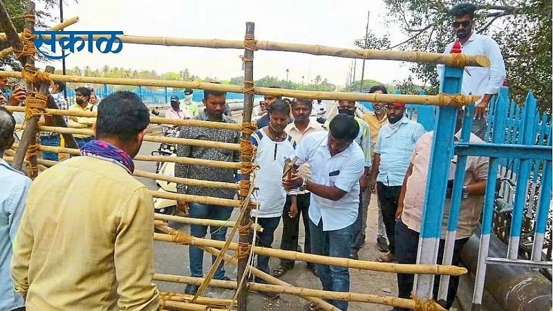 Irwin bridge's barrier fence removed; two-wheelers allowed after agitation}