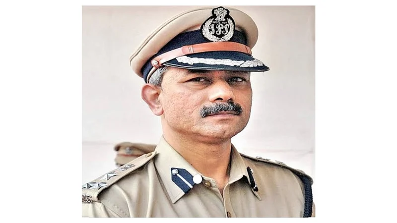 वर्षपूर्ती होण्याआधीच पिंपरी-चिंचवड पोलिस आयुक्तांच्या बदलीची जोरदार चर्चा
