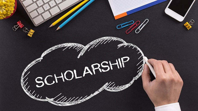 four thousand applications for scholarship scheme are pending Department of Social Welfare