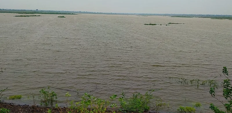 Tavraja Dam Ausa